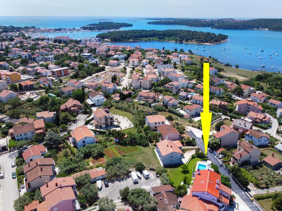 Double Room With Pool 2261 Medulin Exterior foto