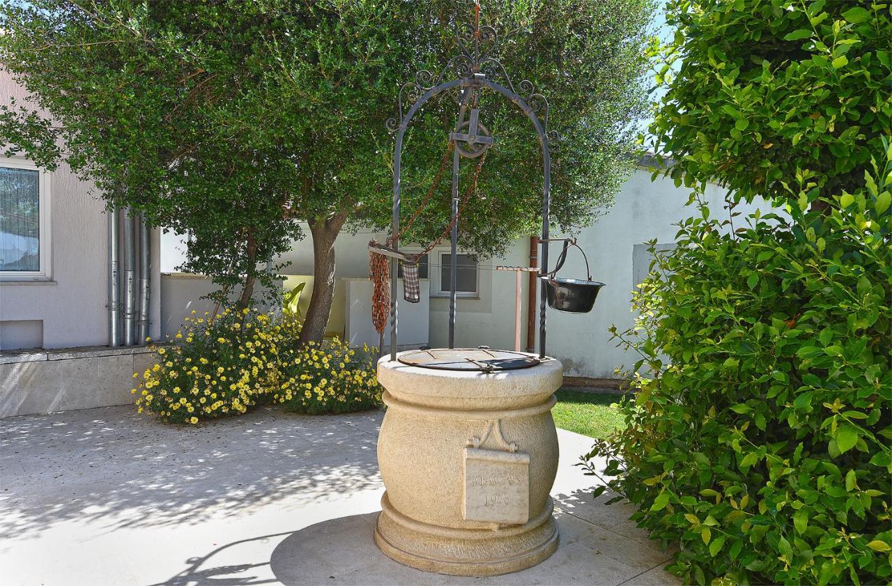 Double Room With Pool 2261 Medulin Exterior foto